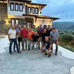 Baza - Swimming Pool * Berat
