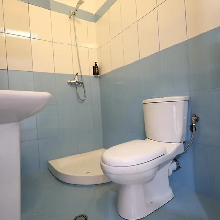 Baza - Swimming Pool Albergue