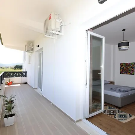 Baza - Swimming Pool