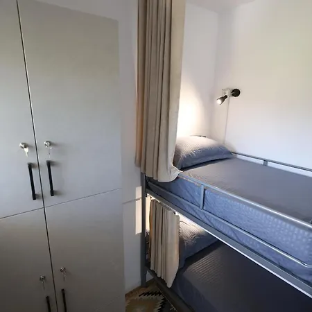 Baza - Swimming Pool Albergue *