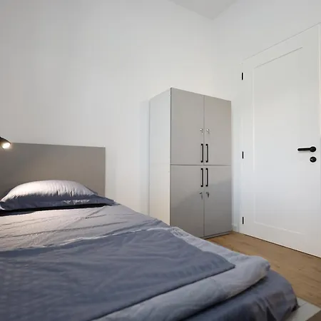 Baza - Swimming Pool *