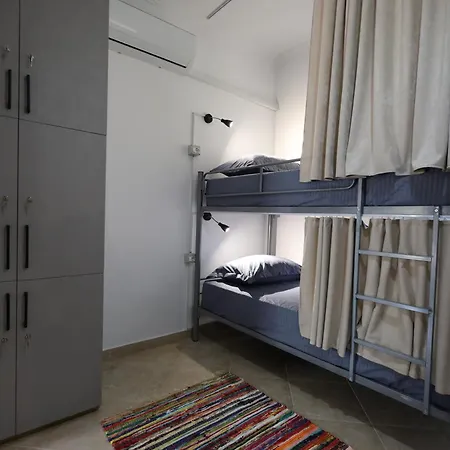 Baza - Swimming Pool Albergue *