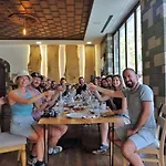 Baza - Swimming Pool Hostel