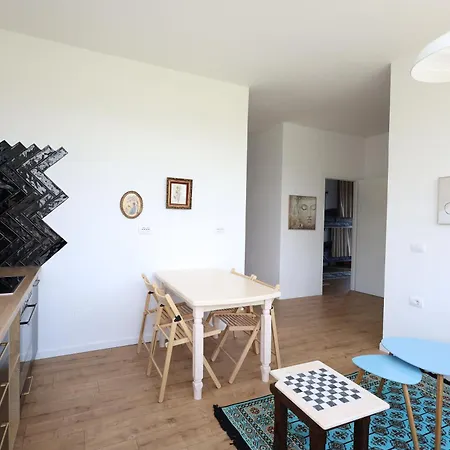 Baza - Swimming Pool Hostel *