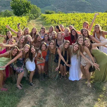 Baza - Swimming Pool بيت شباب بيرات