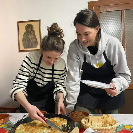 Baza - Swimming Pool بيت شباب *