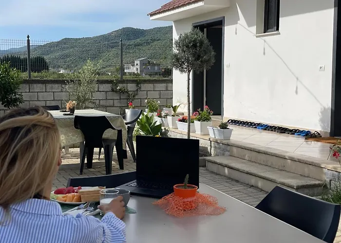 Ostello Baza - Swimming Pool *