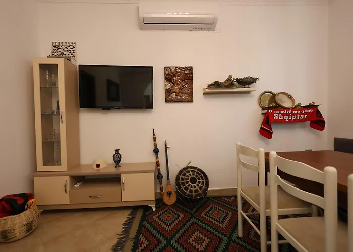 Baza - Swimming Pool * Berat