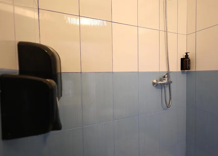 Baza - Swimming Pool Hostel Berat