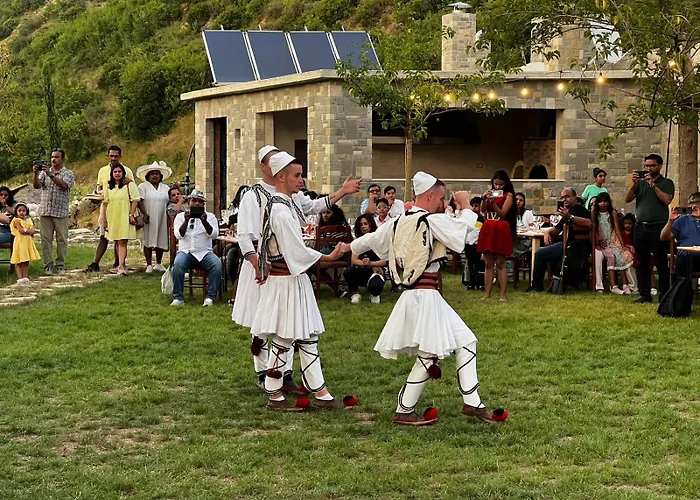 Baza - Swimming Pool * Berat