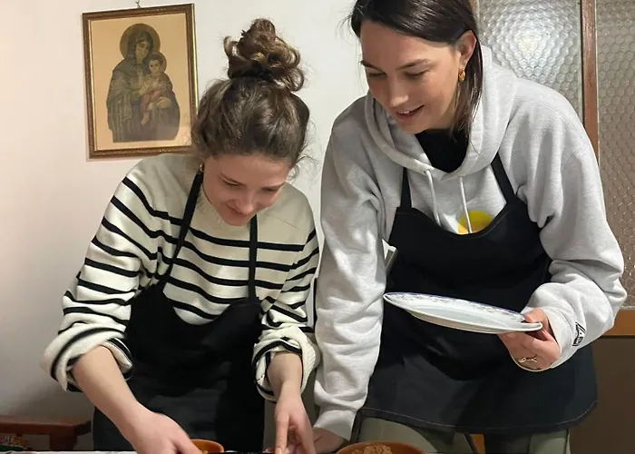 Baza - Swimming Pool Ostello *