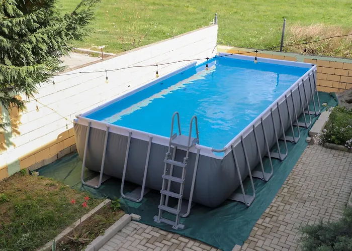 Baza - Swimming Pool Berat